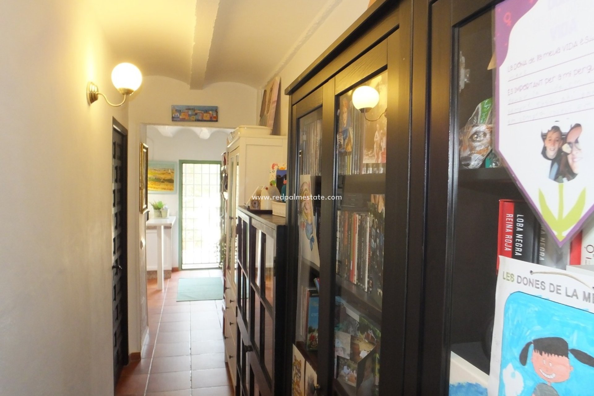 Resale - Finca / Country Property -
Pinoso - Inland