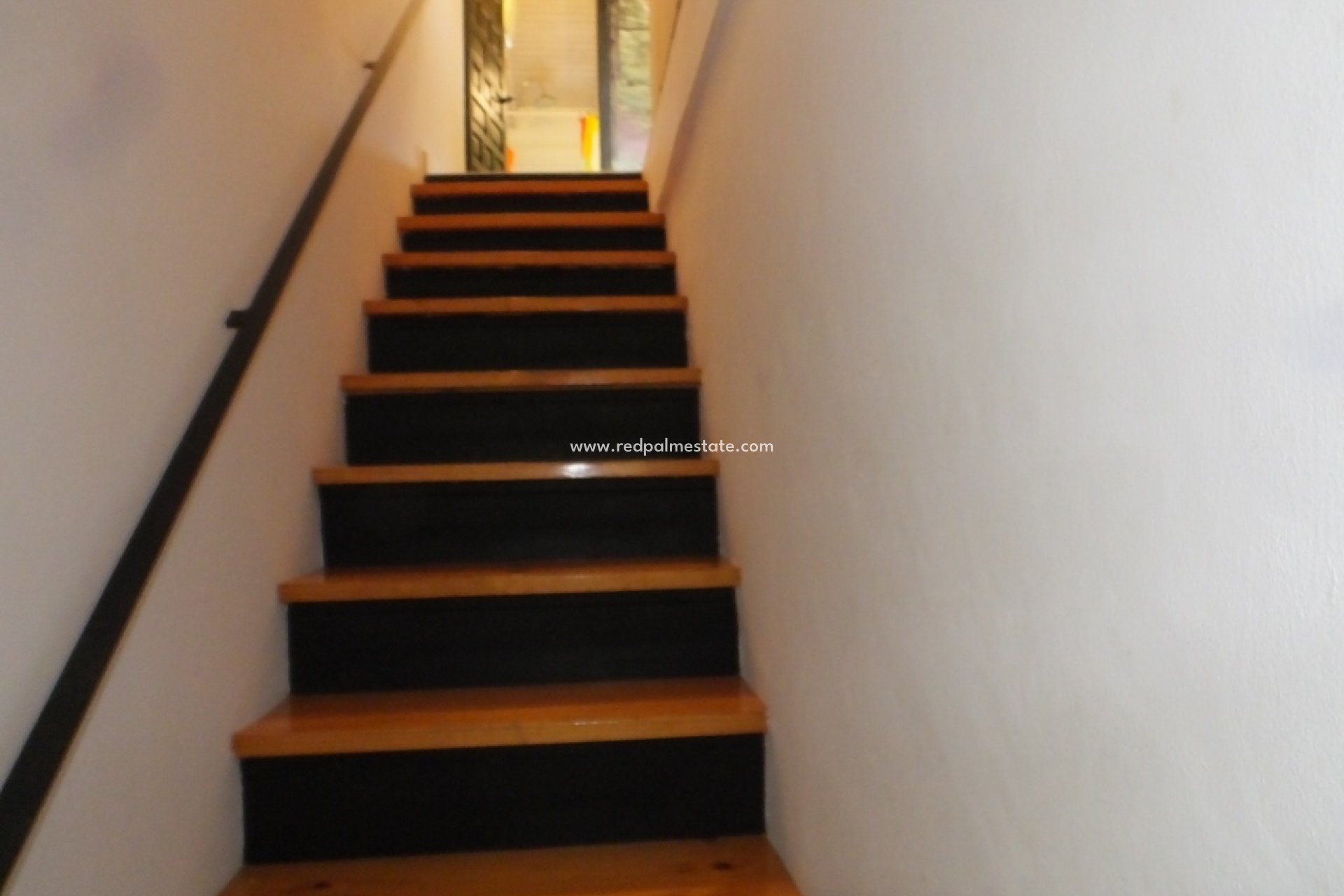 Resale - Finca / Country Property -
Pinoso - Inland