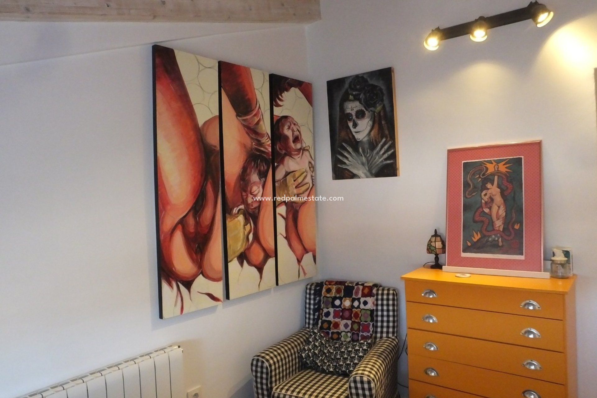 Resale - Finca / Country Property -
Pinoso - Inland