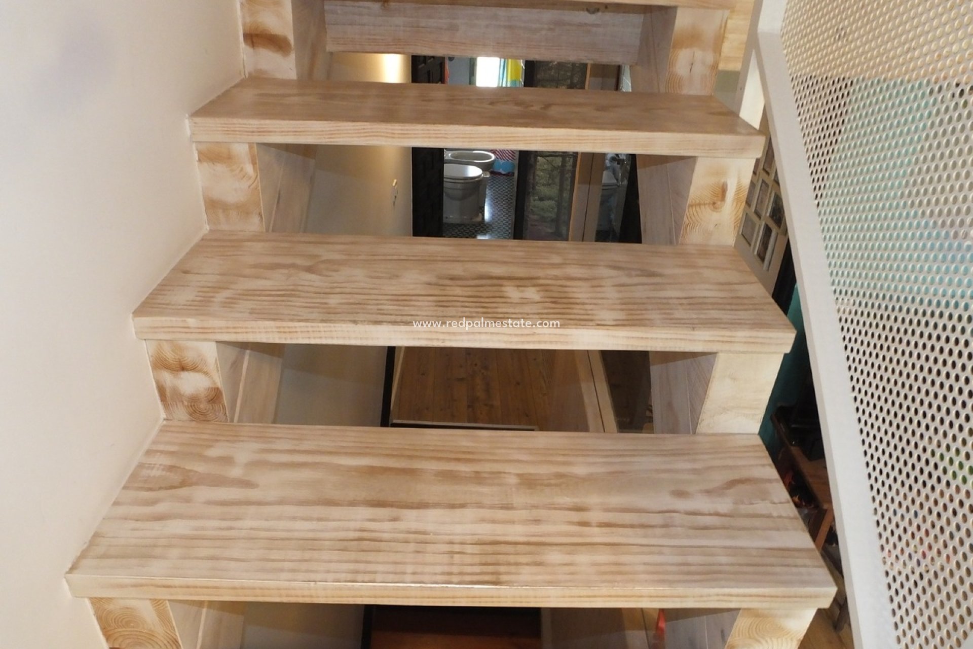 Resale - Finca / Country Property -
Pinoso - Inland