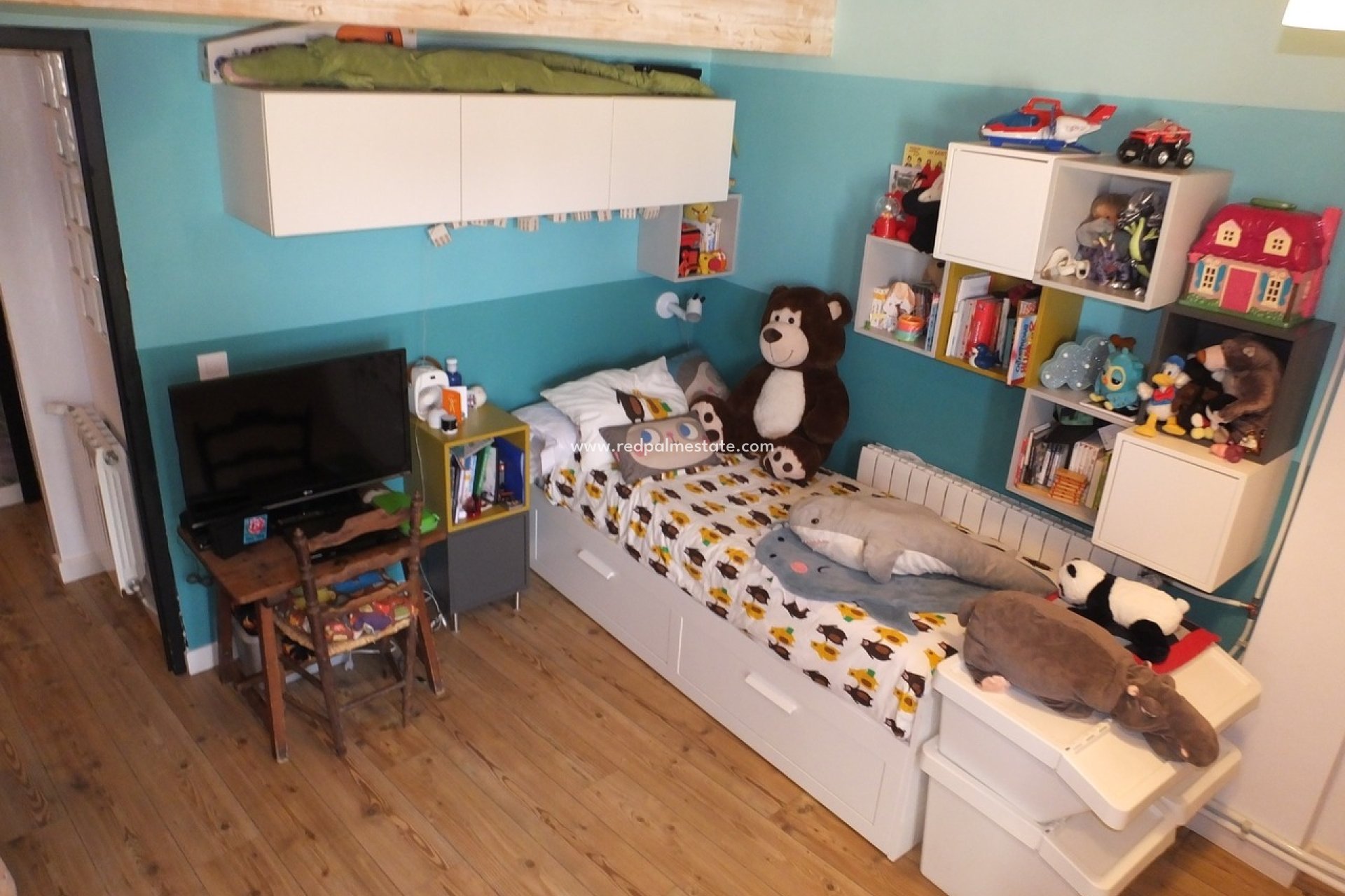 Resale - Finca / Country Property -
Pinoso - Inland