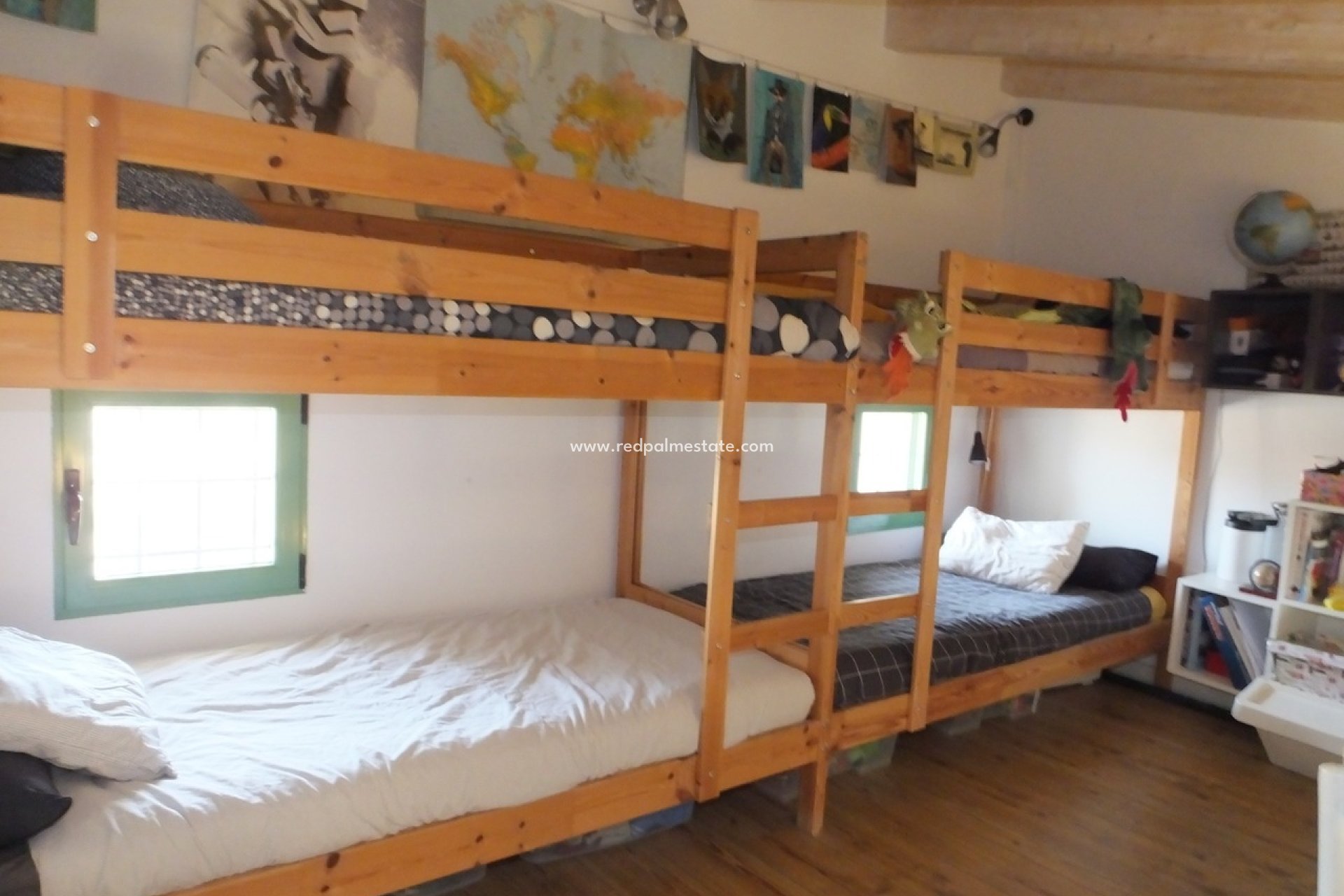 Resale - Finca / Country Property -
Pinoso - Inland