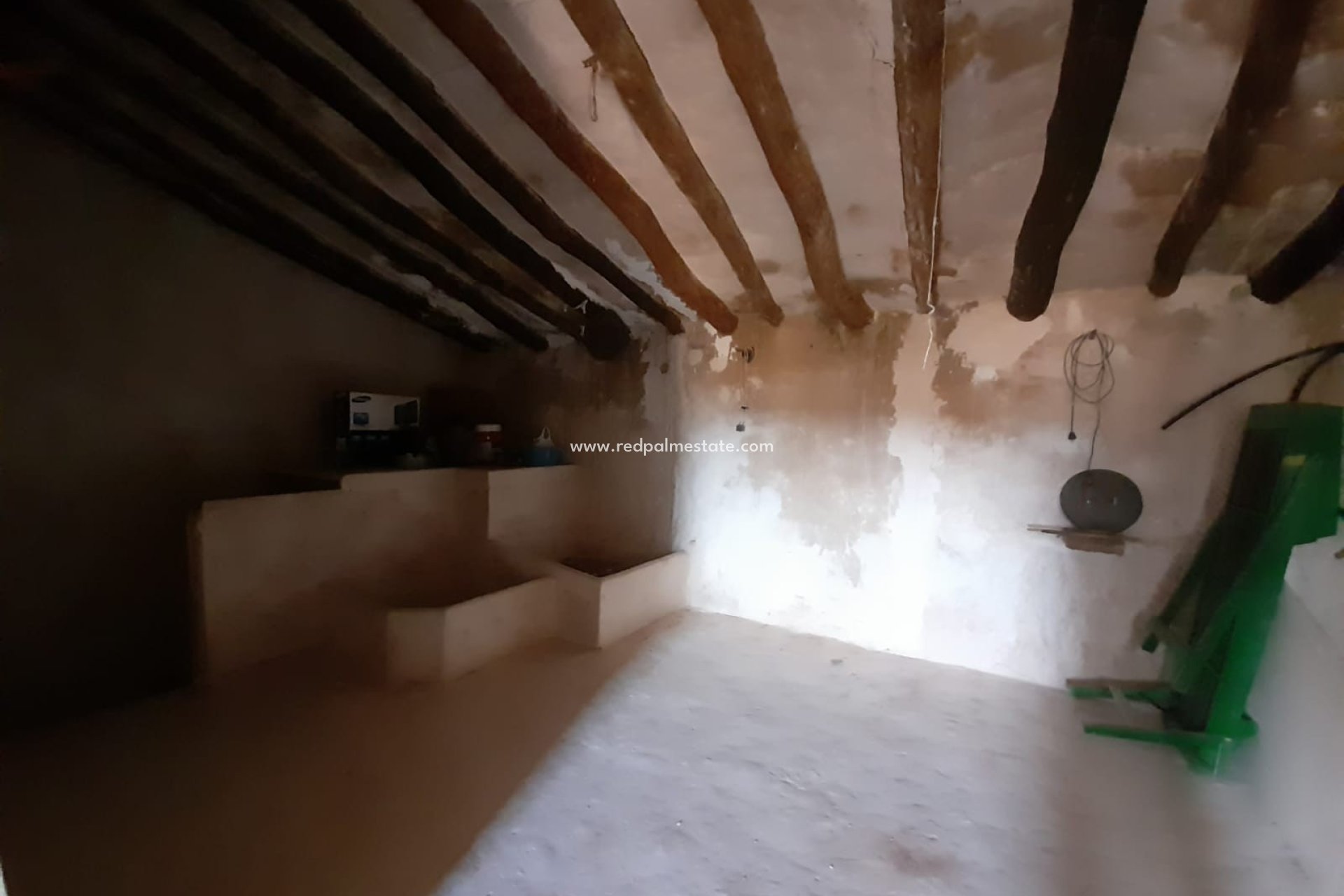 Resale - Finca / Country Property -
Pinoso - Inland