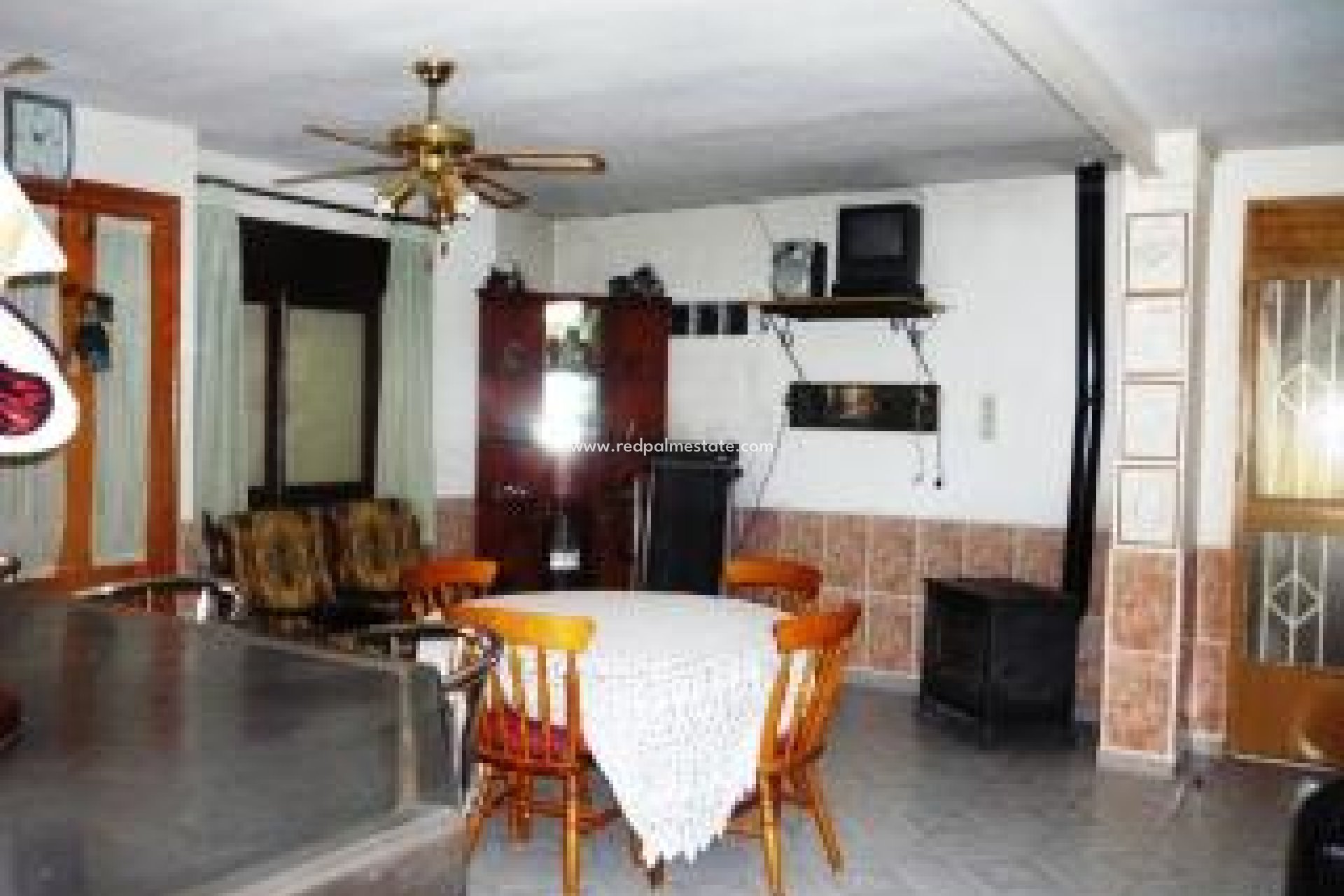 Resale - Finca / Country Property -
Pinoso - Inland