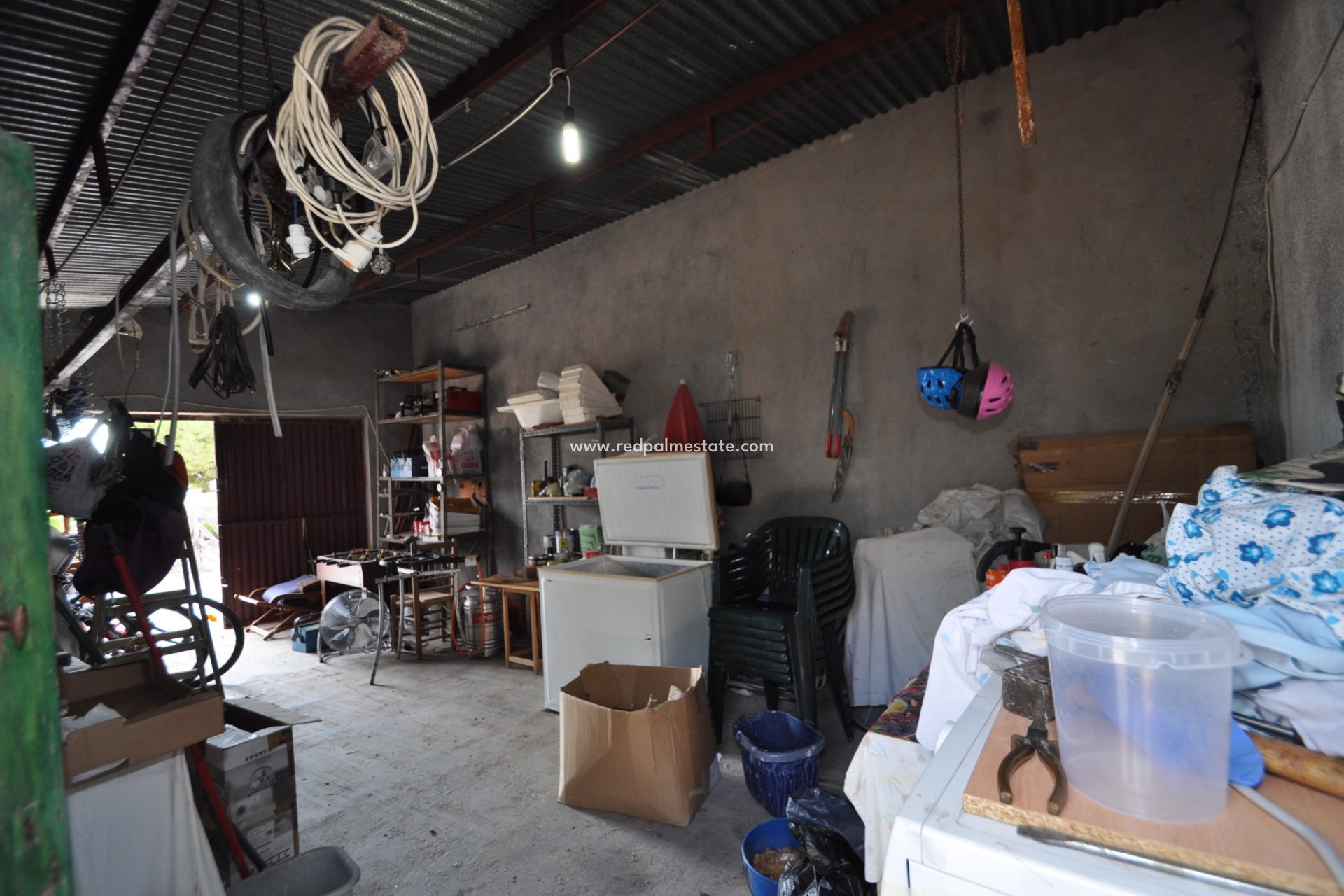 Resale - Finca / Country Property -
Pinoso - Inland