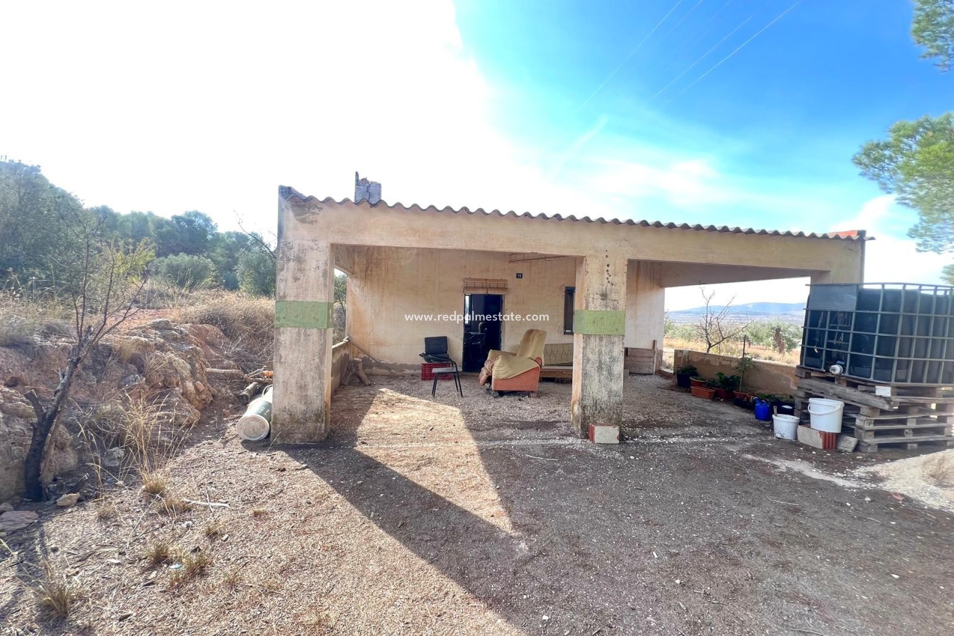 Resale - Finca / Country Property -
Pinoso - Inland