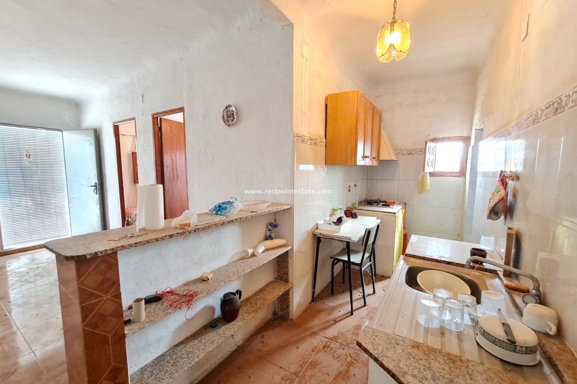 Resale - Finca / Country Property -
Pinoso - Inland