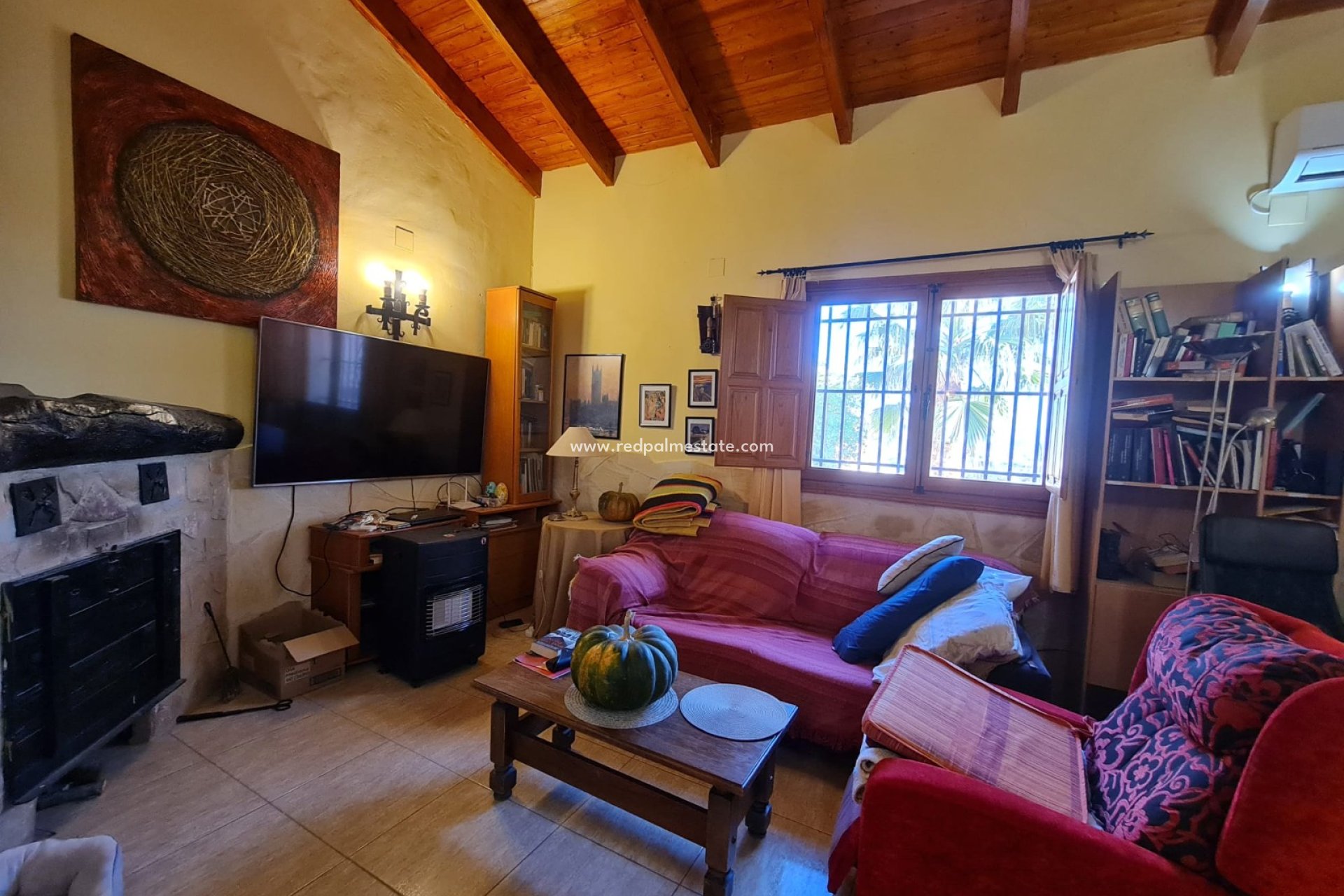 Resale - Finca / Country Property -
Pinoso - Inland