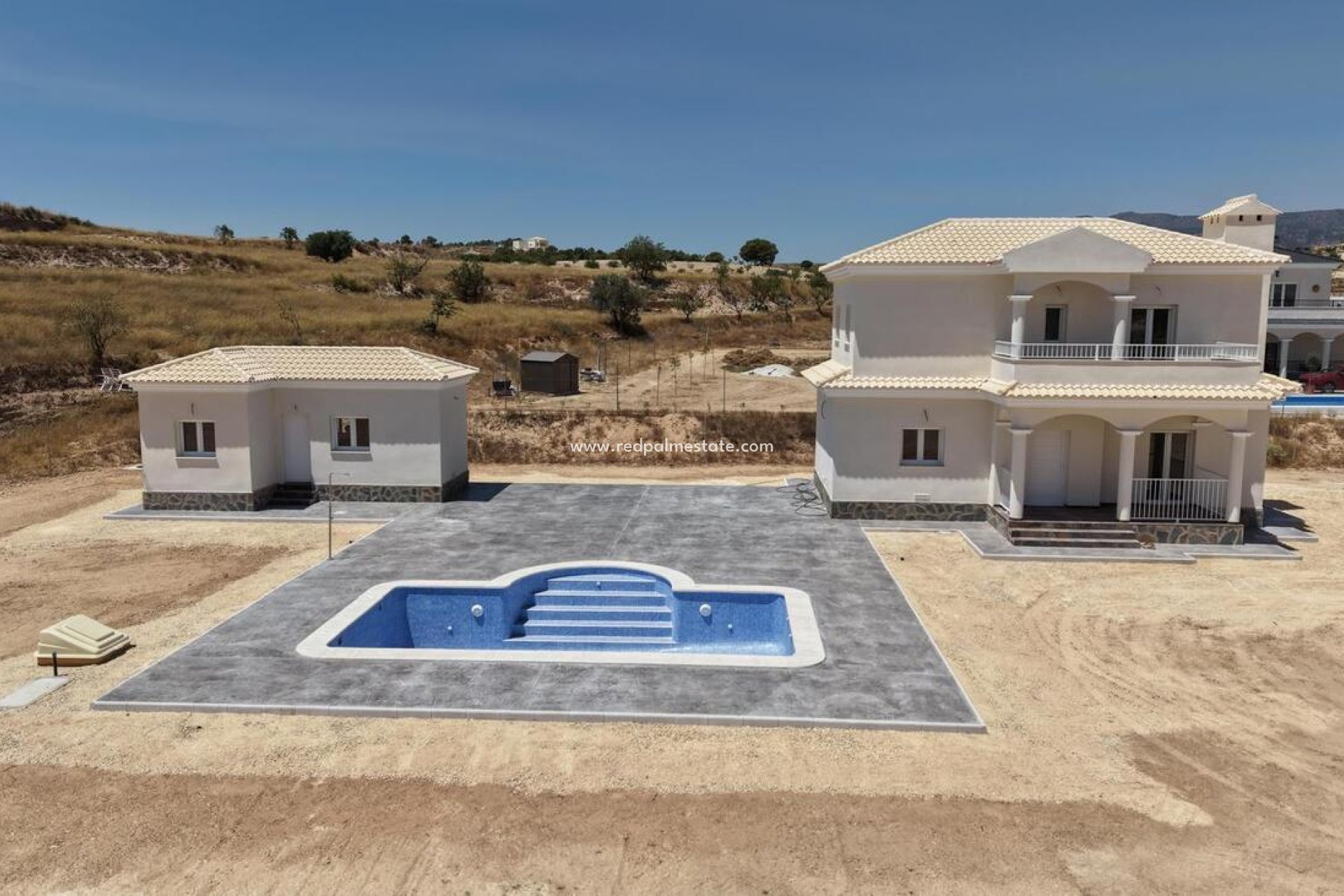 Resale - Finca / Country Property -
Pinoso
