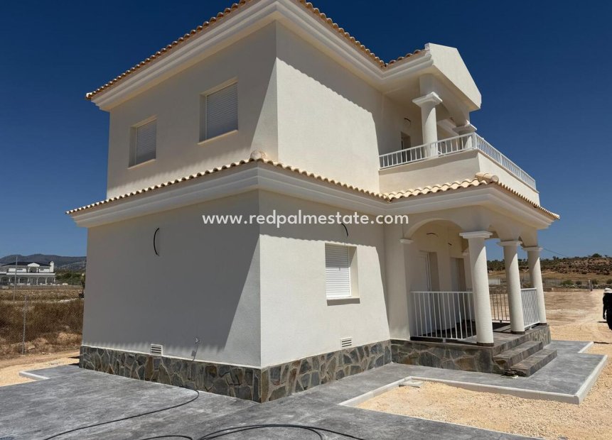Resale - Finca / Country Property -
Pinoso