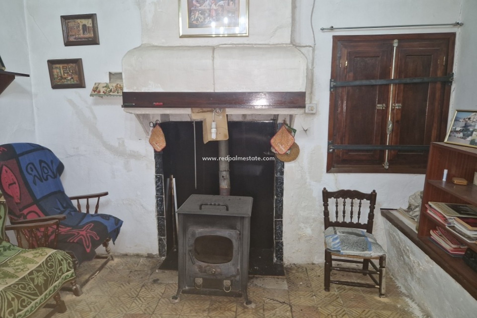 Resale - Finca / Country Property -
Relleu - Inland