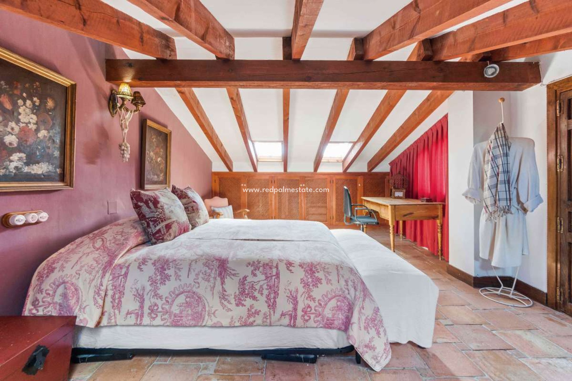 Resale - Finca / Country Property -
Torremendo