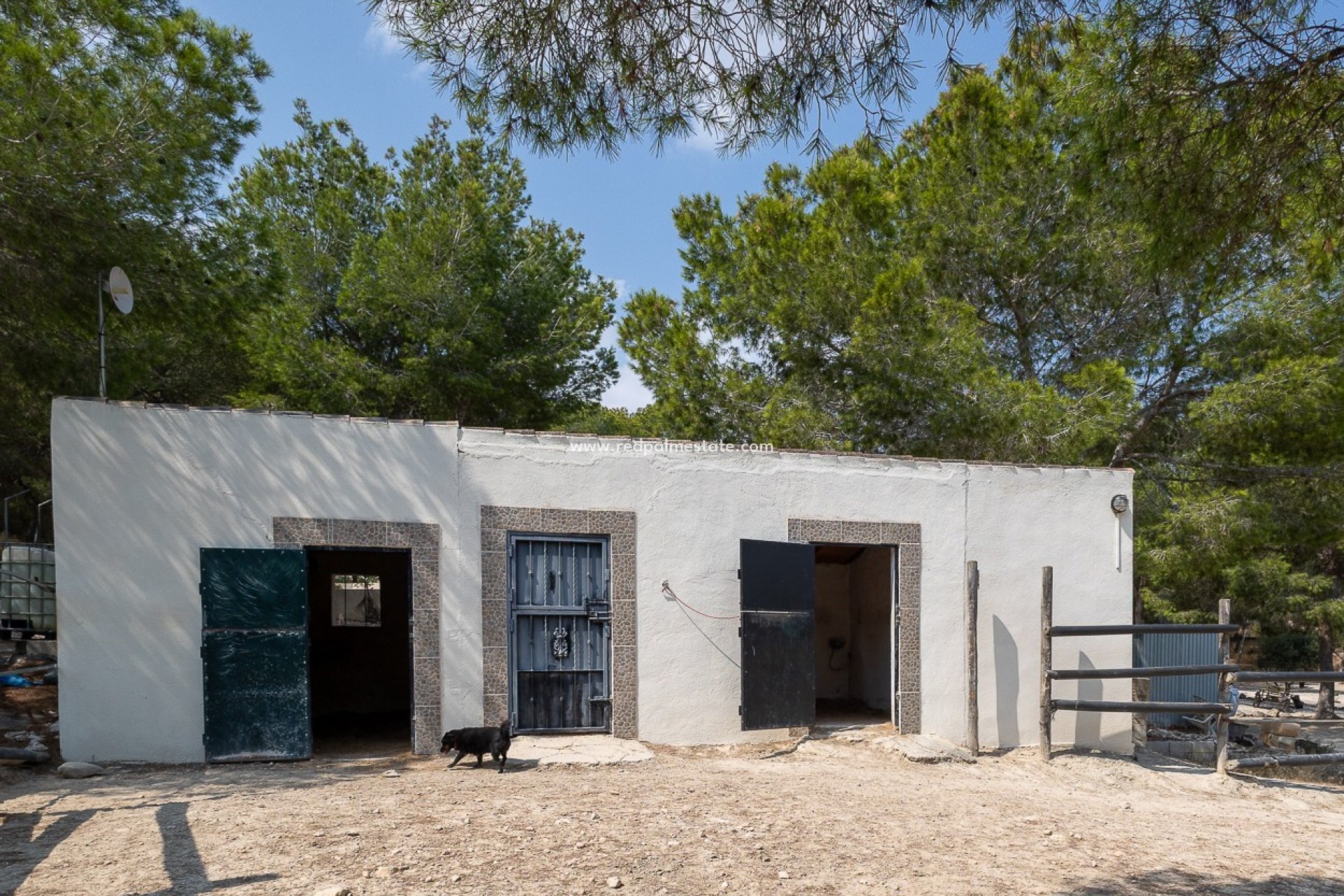 Resale - Finca / Country Property -
Torremendo