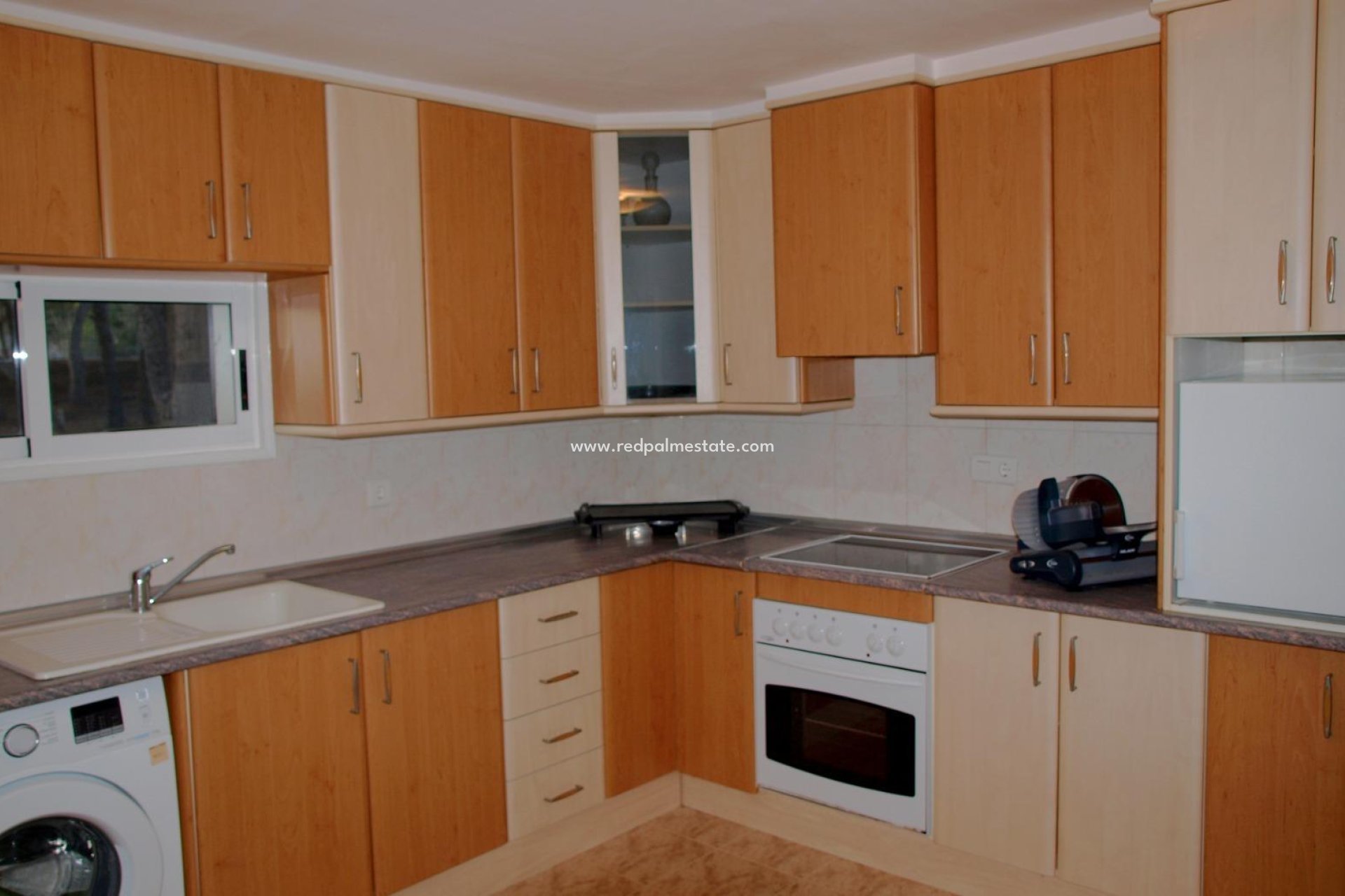 Resale - Finca / Country Property -
Torrevieja - Los balcones