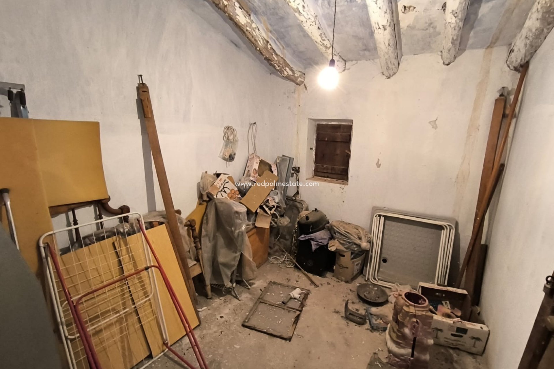 Resale - Finca / Country Property -
Villena - Inland