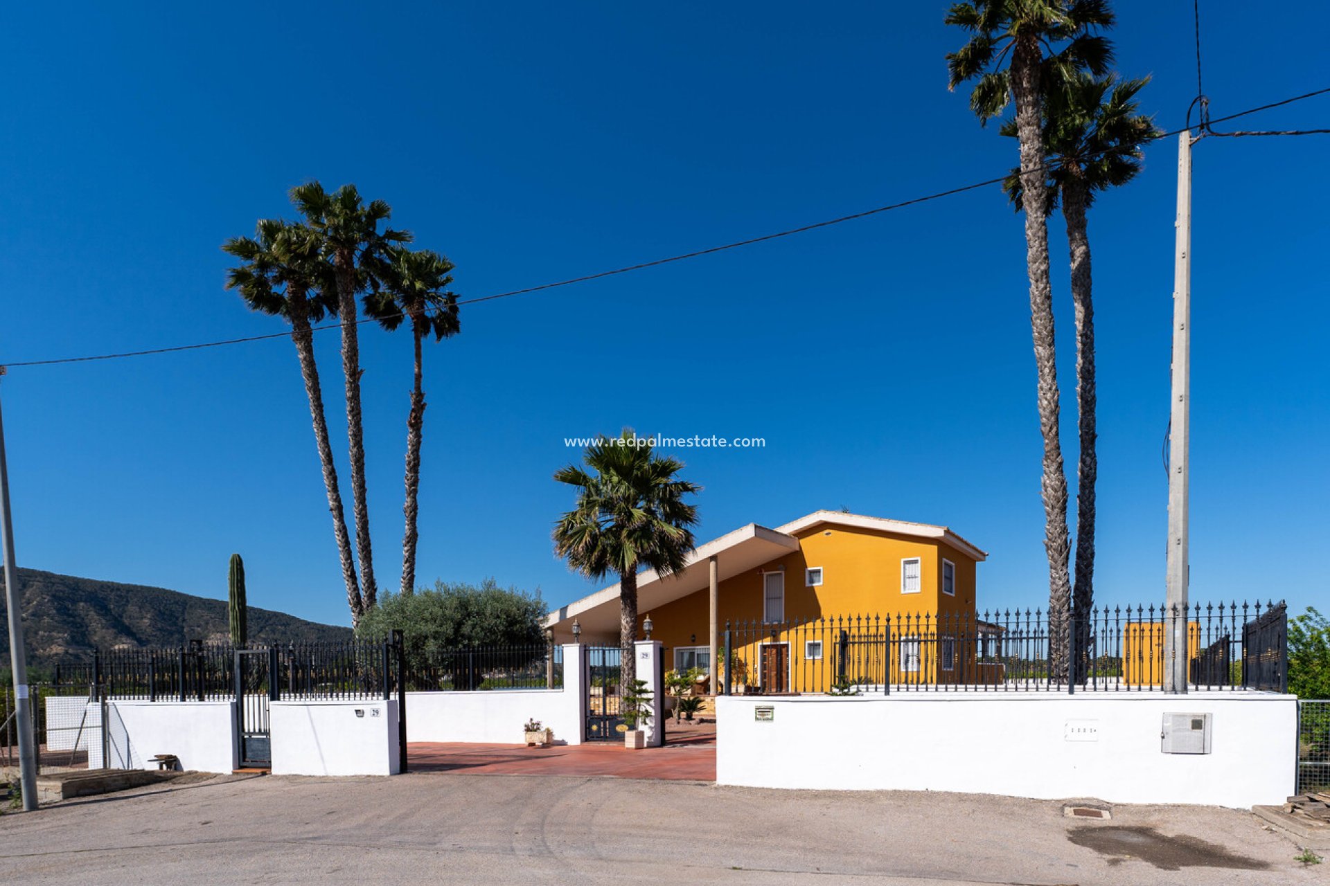 Resale - Finca / Country Property -
Vistabella Golf Entre Naranjos - Inland