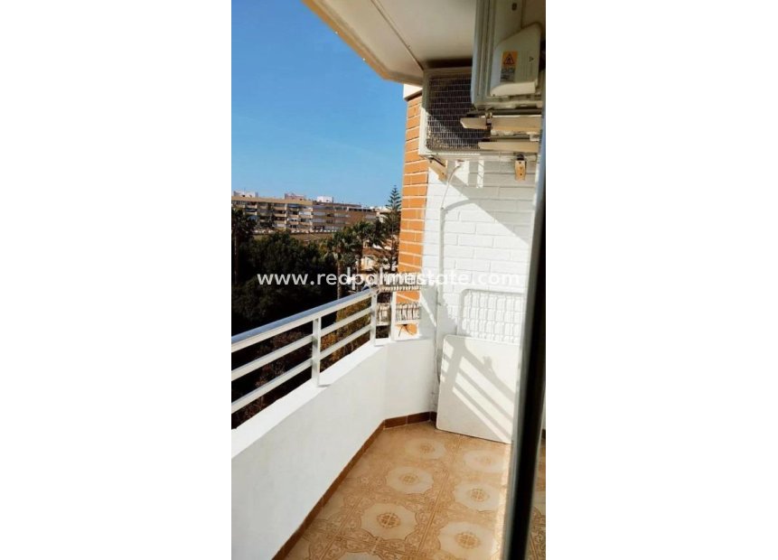 Resale - Flat -
Torrevieja - Acequion