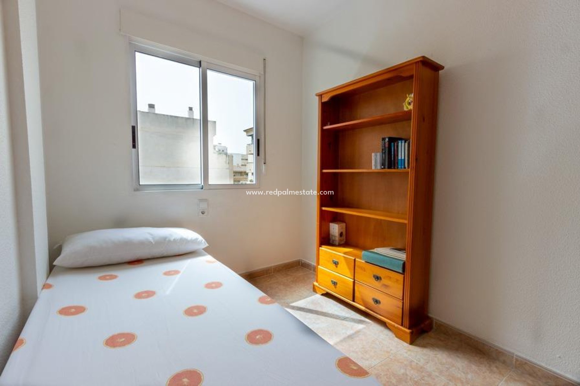 Resale - Flat -
Torrevieja - Center