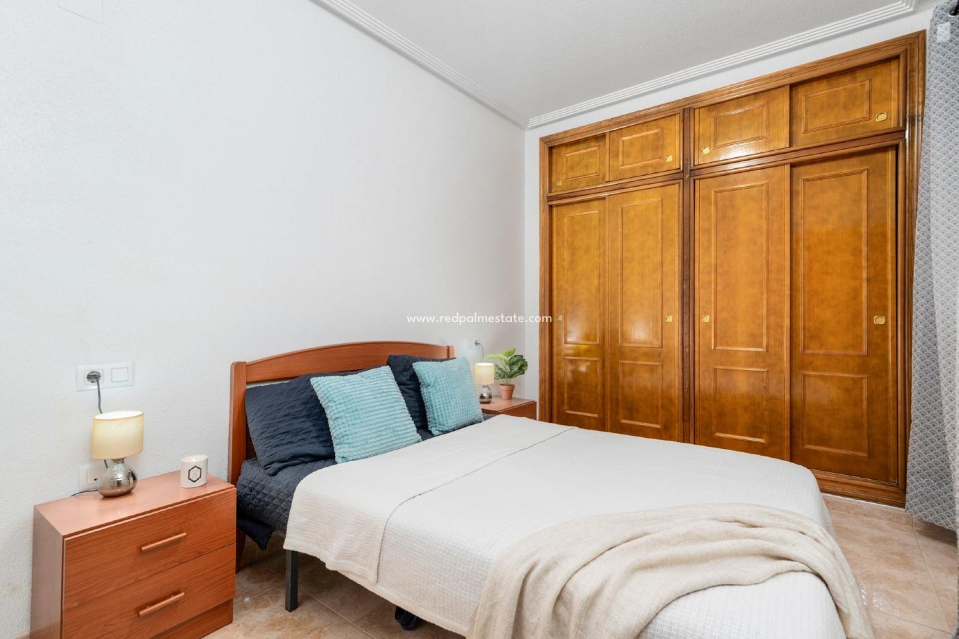 Resale - Flat -
Torrevieja - Centro