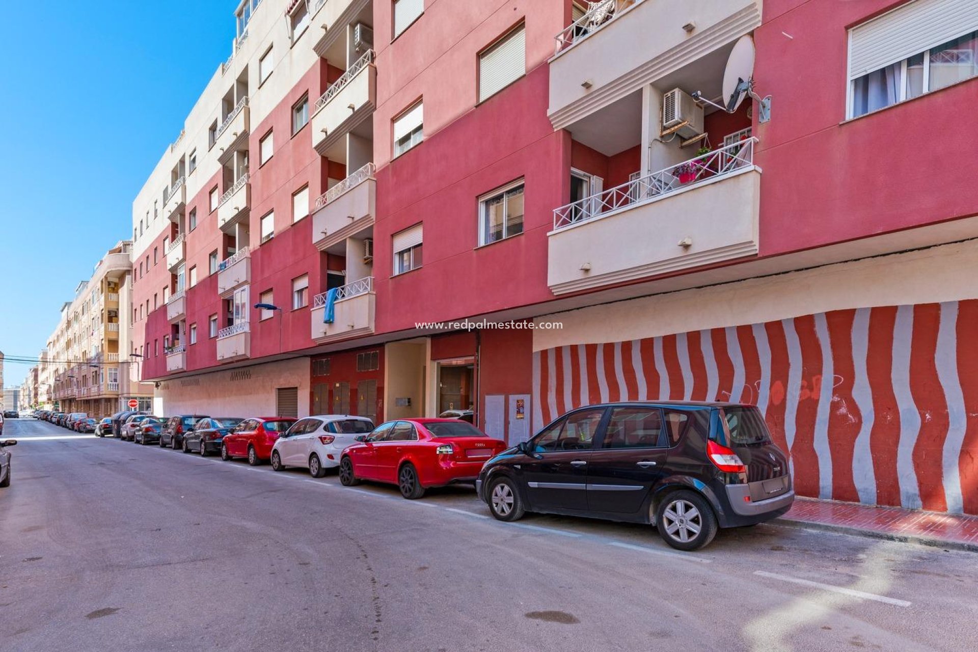 Resale - Flat -
Torrevieja - Centro