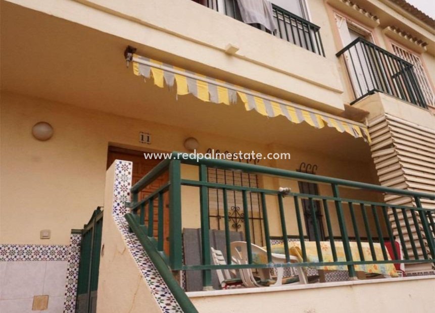 Resale - Flat -
Torrevieja - La veleta