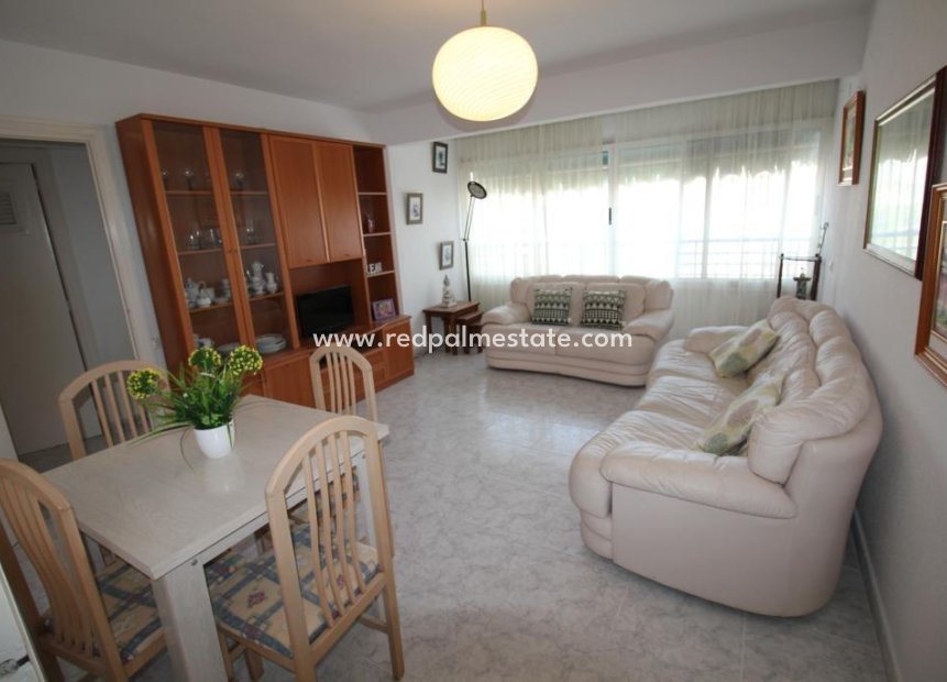 Resale - Flat -
Torrevieja - Paseo maritimo