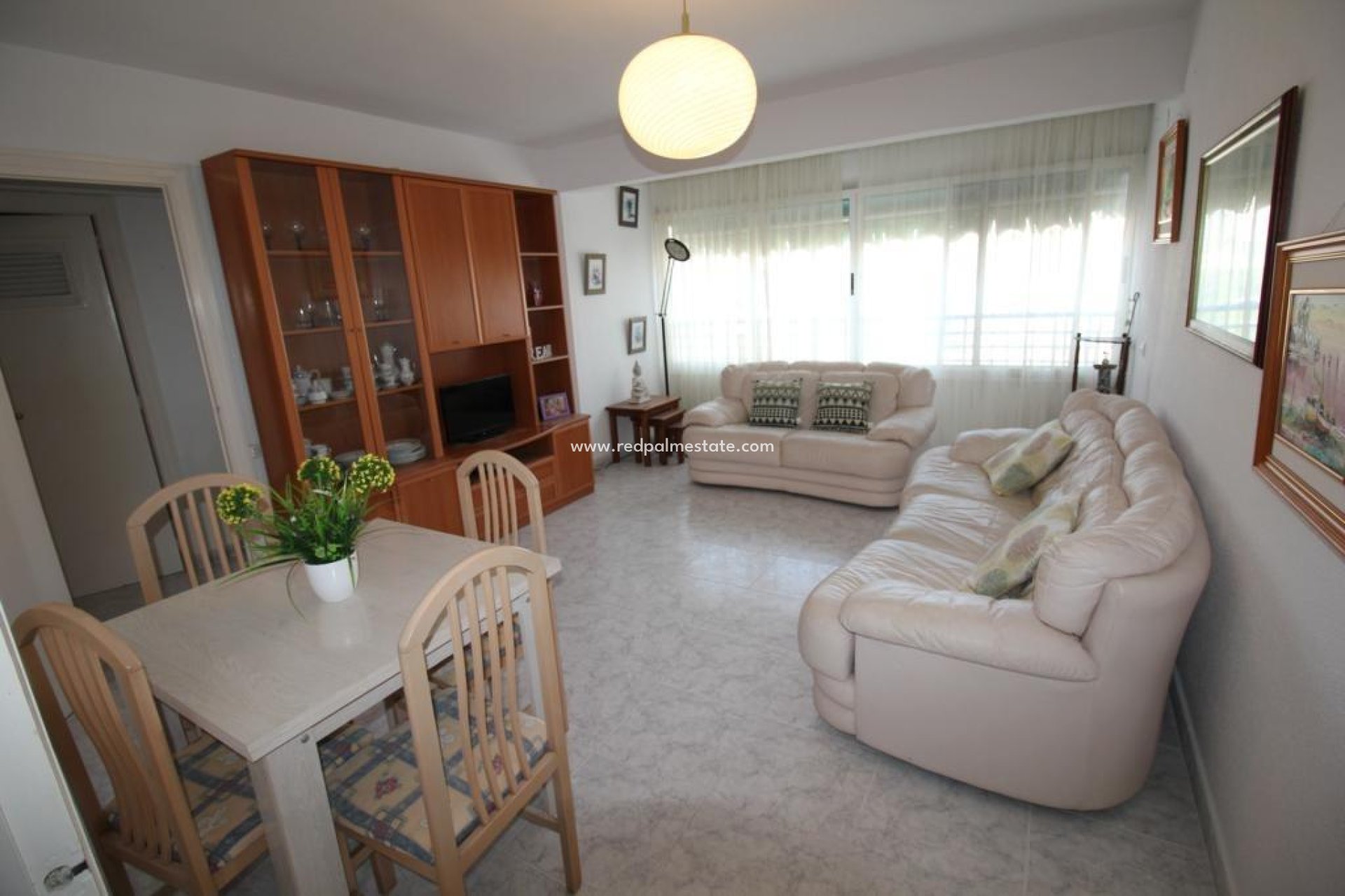 Resale - Flat -
Torrevieja - Paseo maritimo