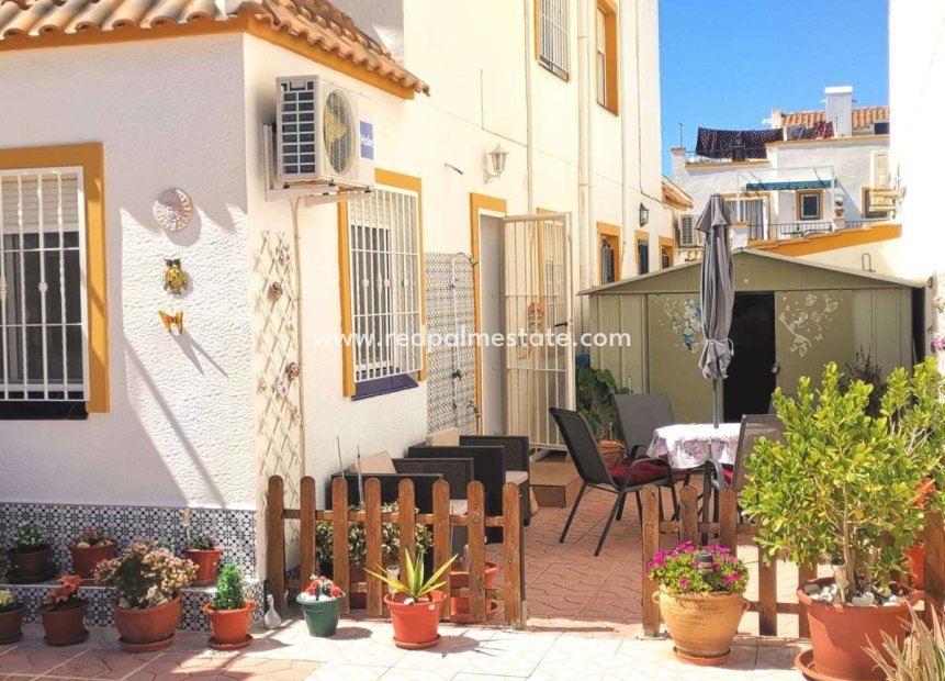 Resale - House -
Santa Cruz de Tenerife - La Florida