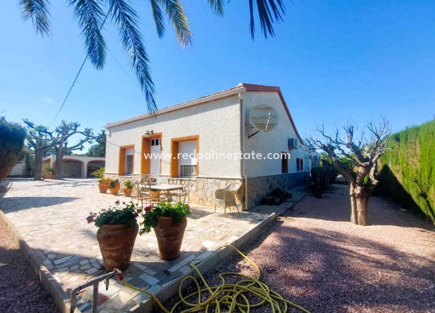 Resale - Masia -
La Marina