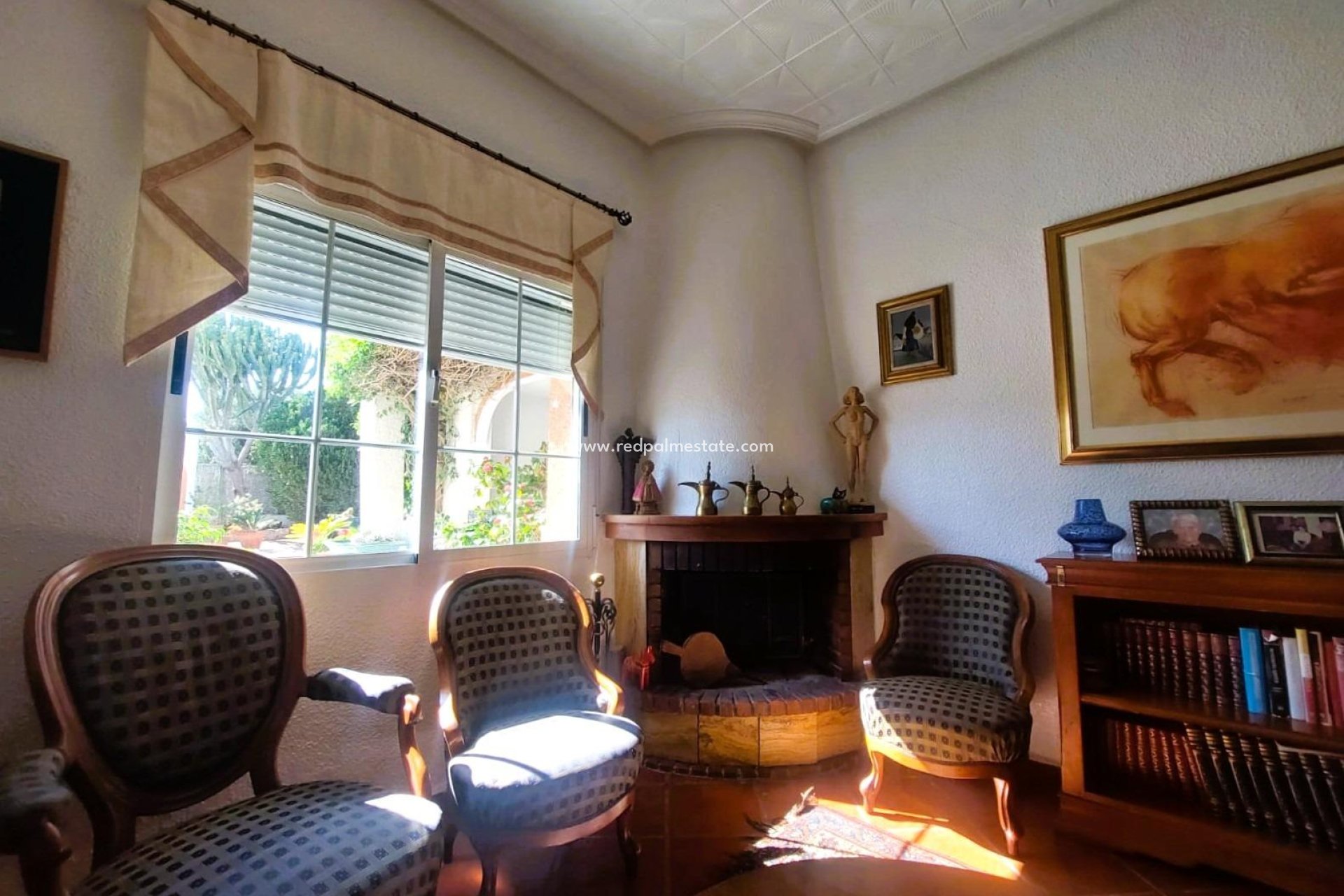 Resale - Masia -
La Marina