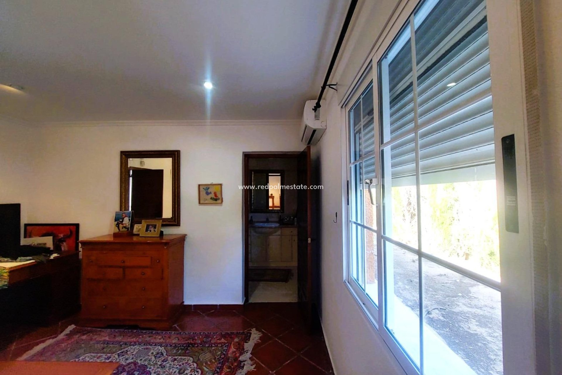 Resale - Masia -
La Marina