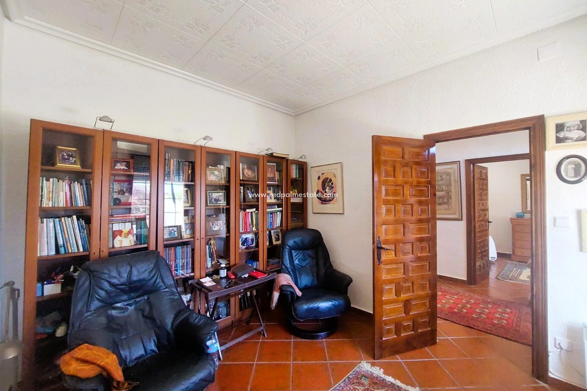 Resale - Masia -
La Marina