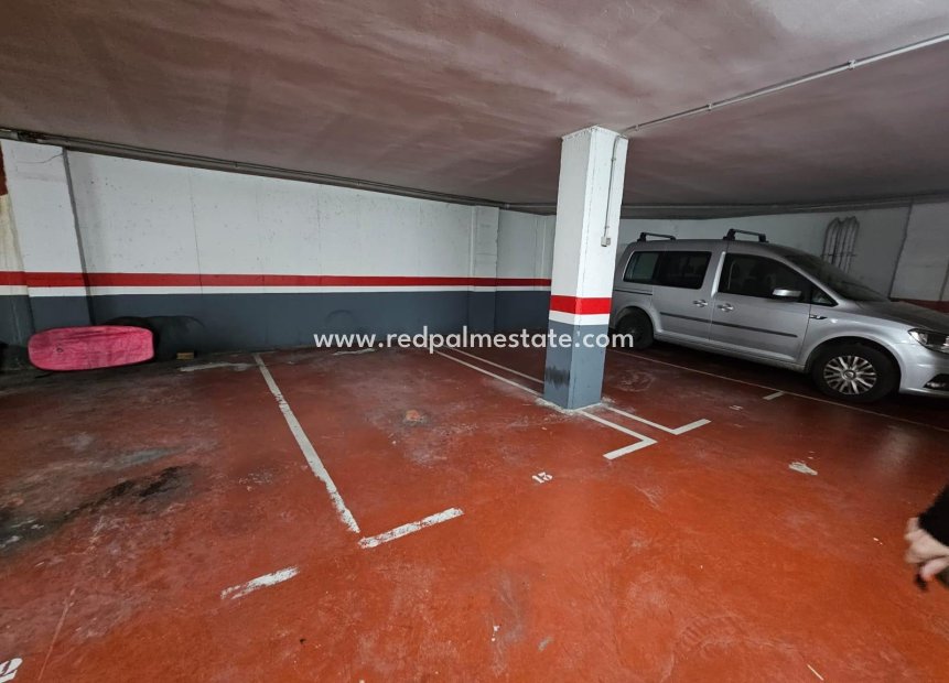 Resale - Parking -
Guardamar del Segura - Pueblo