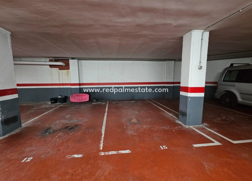 Resale - Parking -
Guardamar del Segura - Pueblo