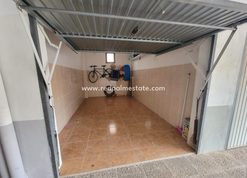Resale - Parking -
Orihuela Costa - La Regia