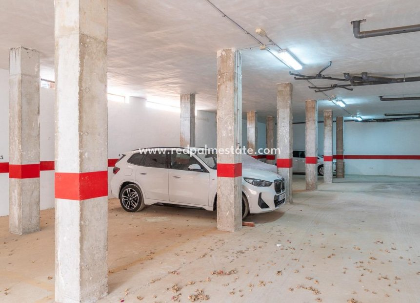 Resale - Parking -
Orihuela Costa - Lomas de Cabo Roig