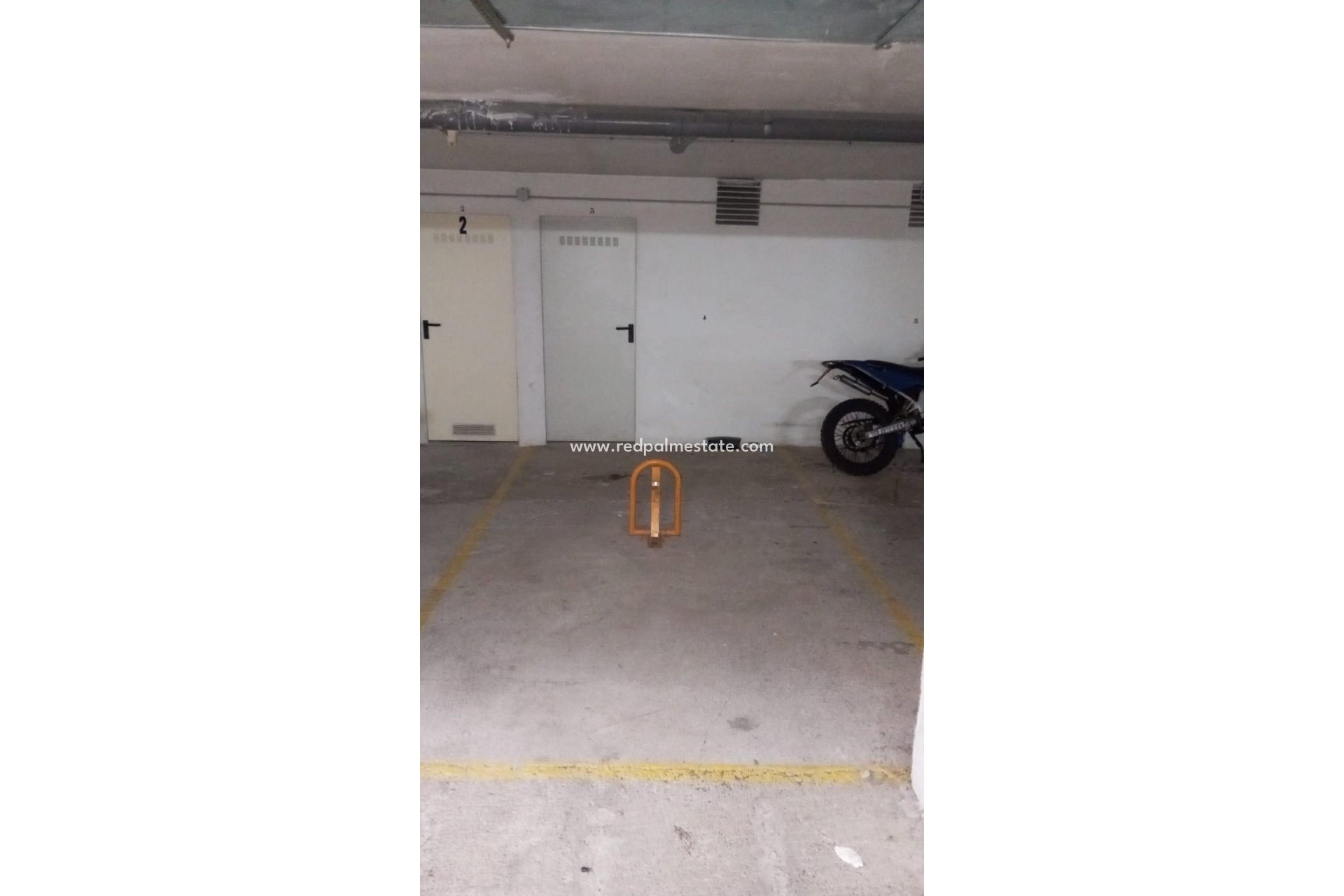 Resale - parking space -
Torrevieja - Habaneras