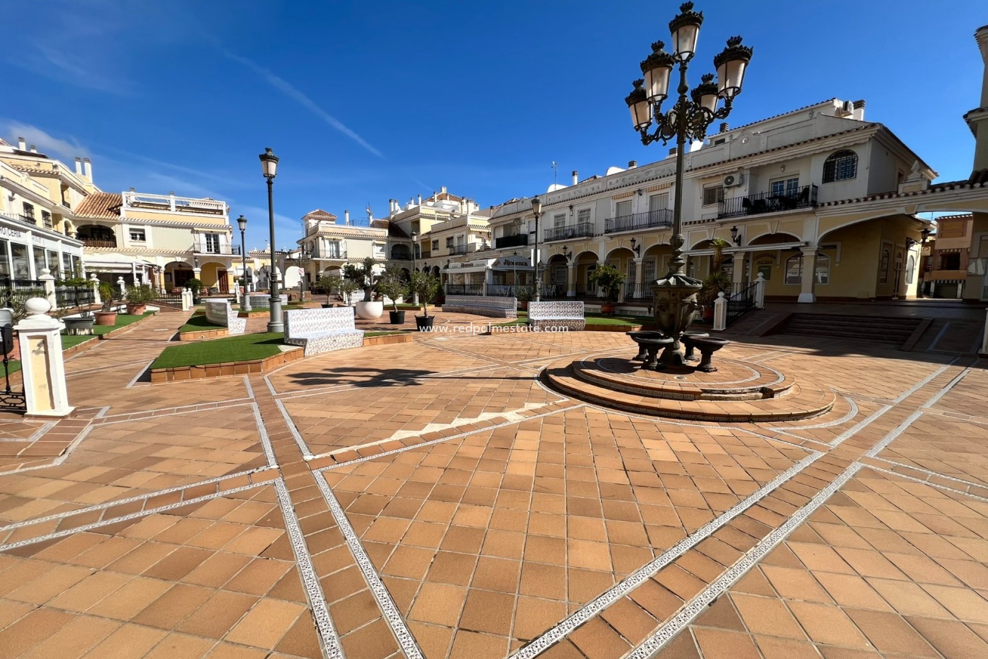 Resale - Parking -
Torre de la Horadada