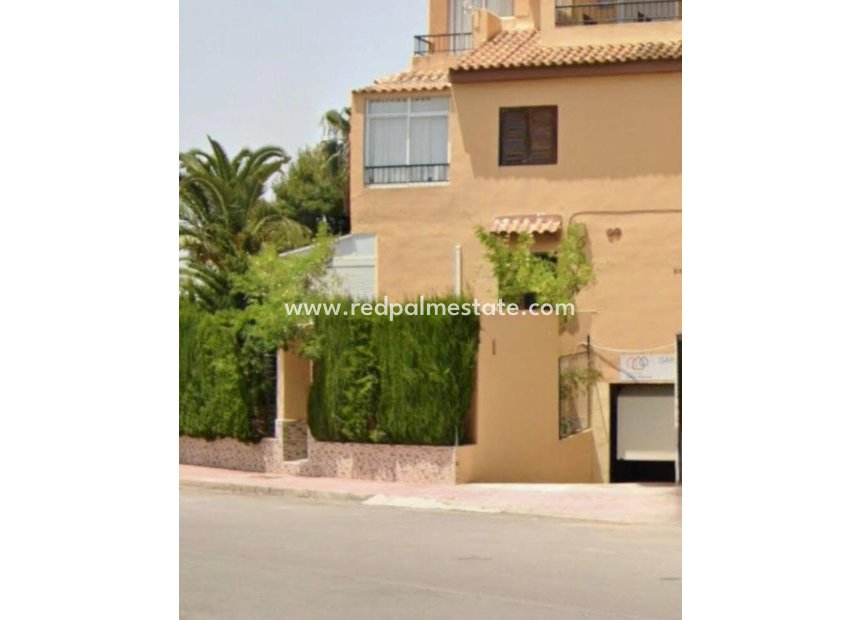 Resale - Parking -
Torrevieja - Aguas Nueva