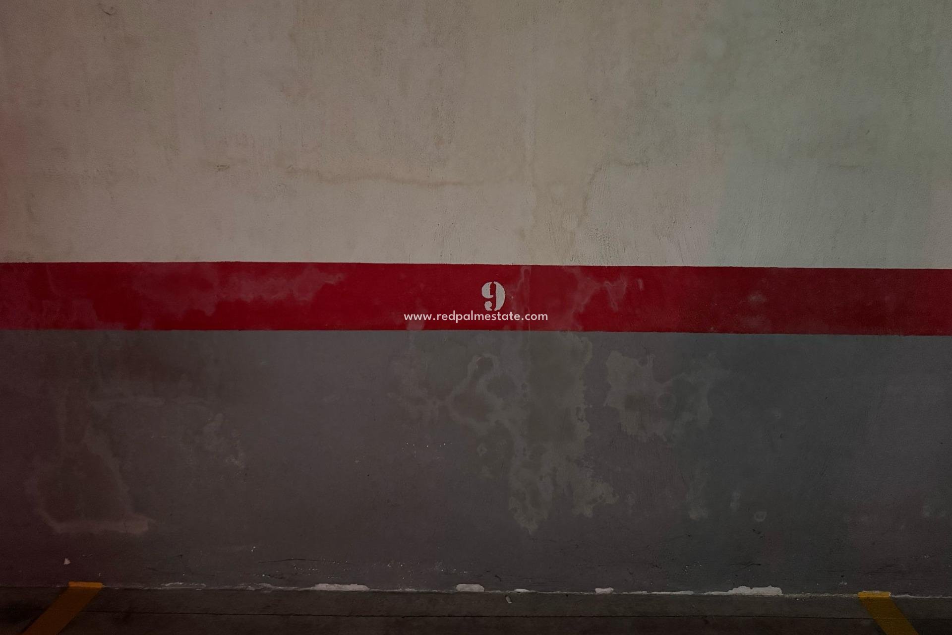 Resale - Parking -
Torrevieja - Centro