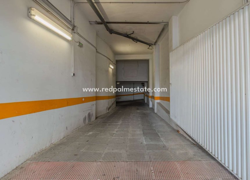 Resale - Parking -
Torrevieja - PARQUE DE LAS NACIONES