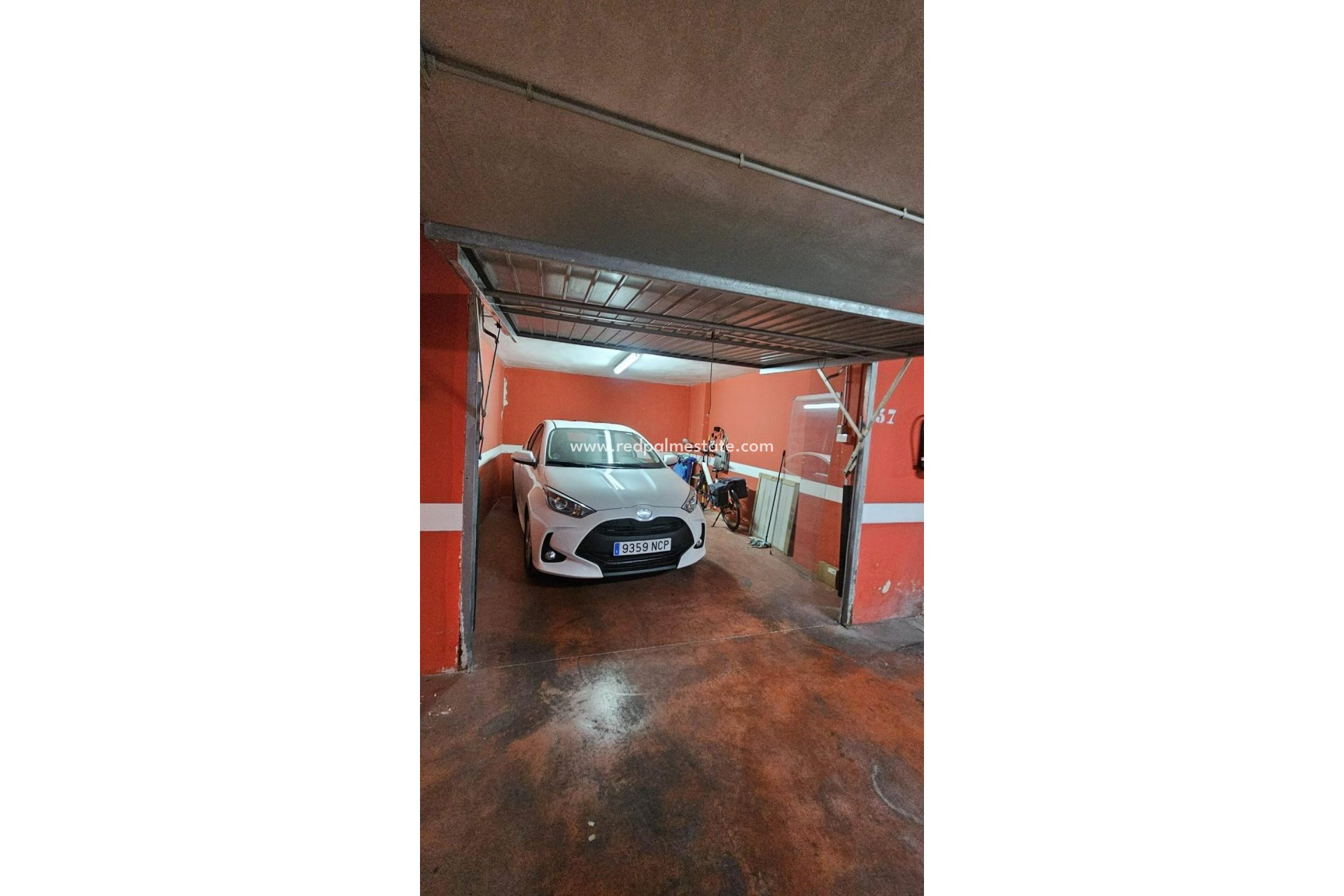 Resale - Parking -
Torrevieja - Playa del Cura