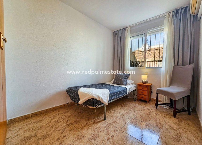 Resale - Penthouse -
Torrevieja - Playa del cura