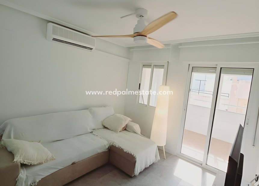 Resale - Penthouse -
Torrevieja - Playa del Cura