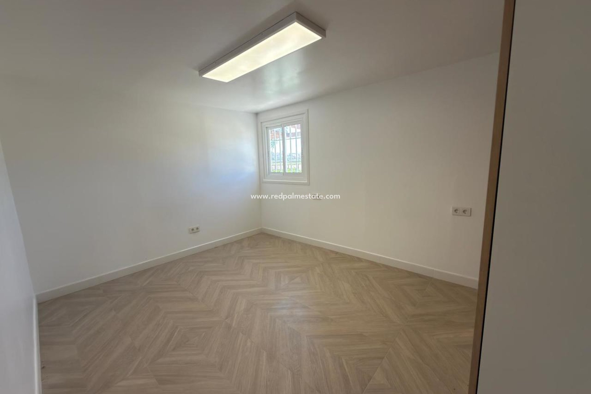 Resale - Plot -
Algorfa - Inland