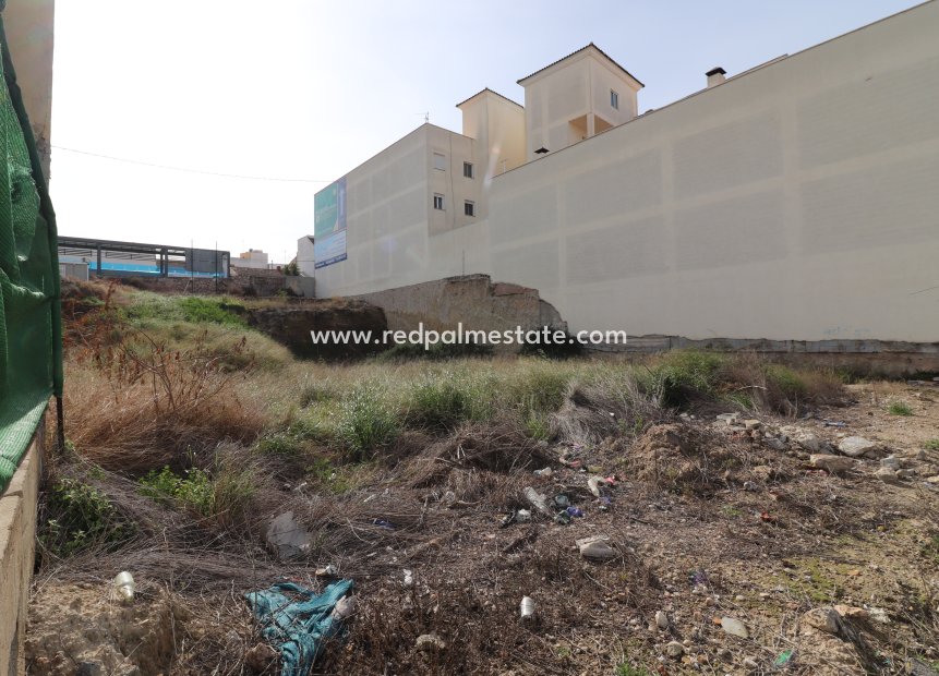 Resale - Plot -
Benijofar