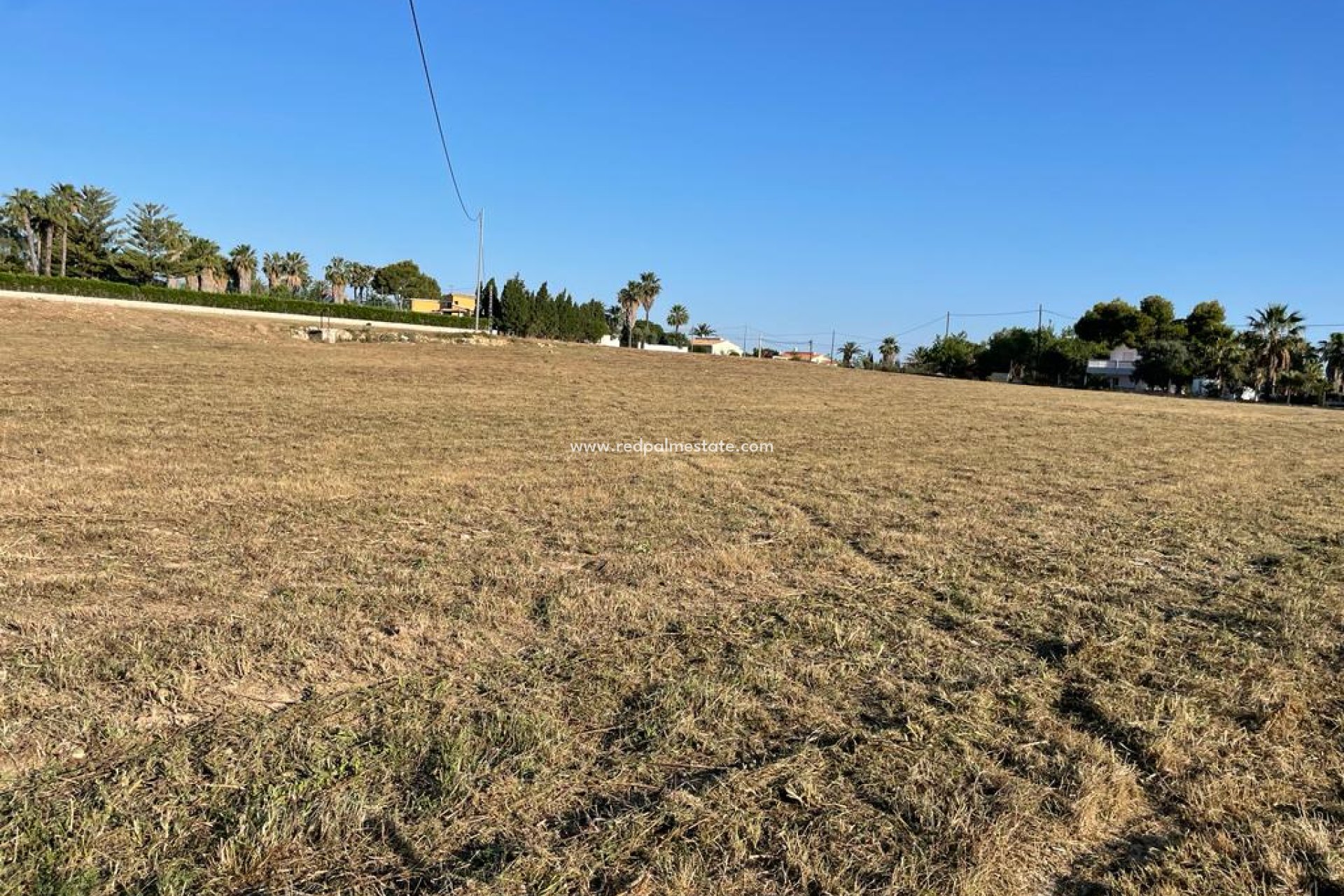 Resale - Plot -
Denia