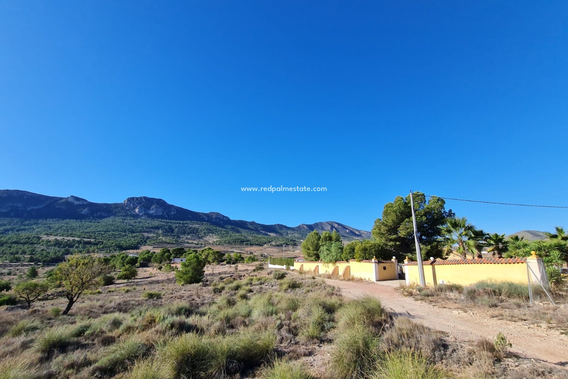 Resale - Plot -
La Romana - Inland