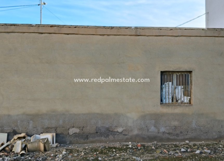 Resale - Plot -
La Romana - Inland