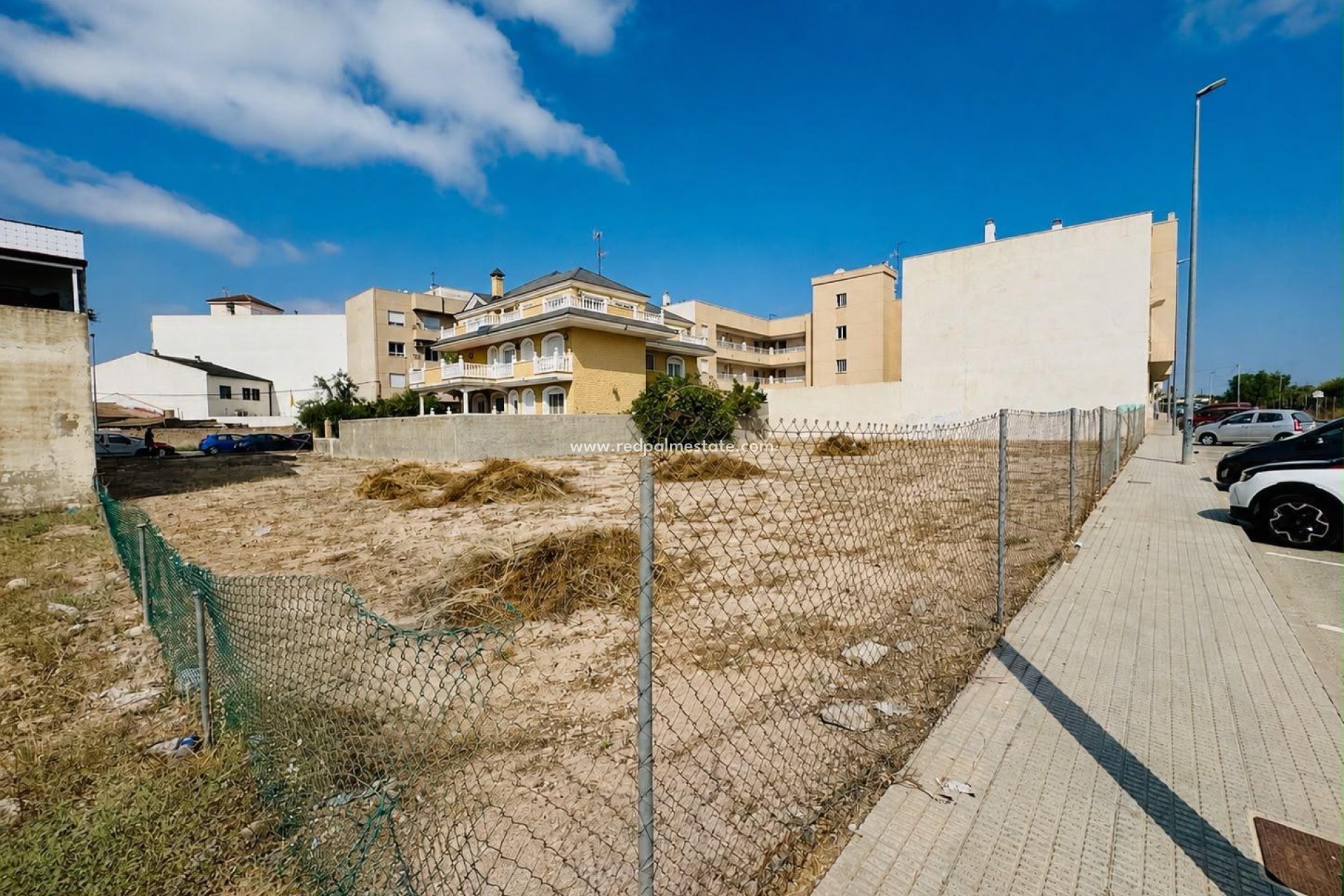 Resale - Plot -
Montesinos - Pueblo 8